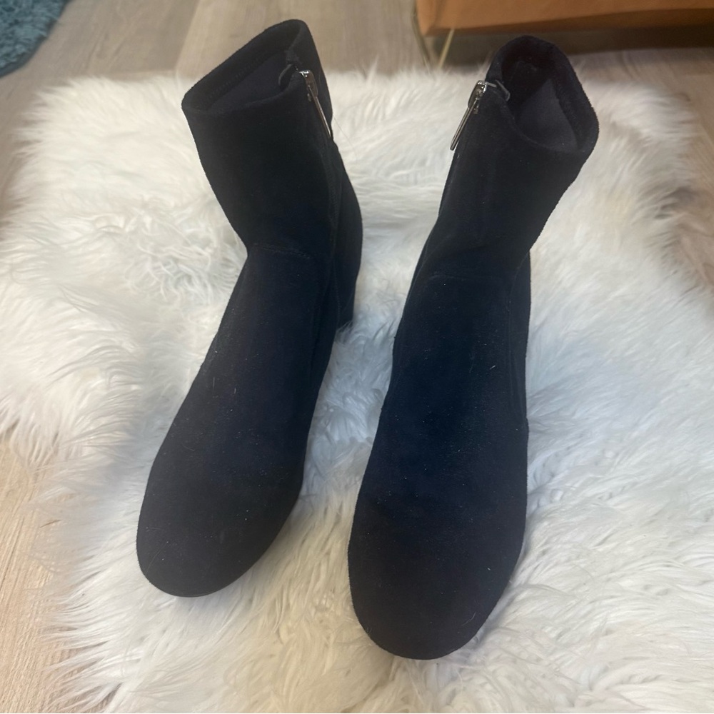 Elegant Black Women's Boots